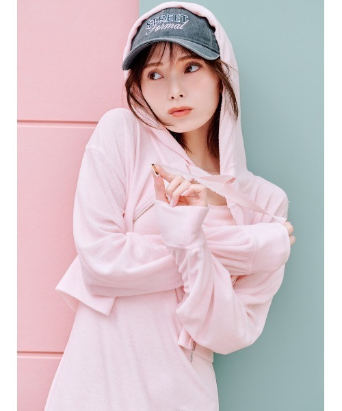 SNIDEL(スナイデル)の「【WEB限定】パイルパーカーセットキャミワンピース(ワンピース・レディース・イエロー/ピンク/ブラック・F)」の6枚目の写真