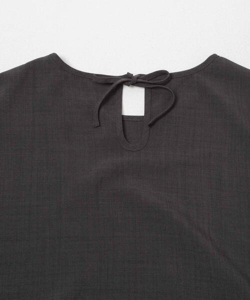 ITEMS URBANRESEARCH(アイテムズ アーバンリサーチ)の「『イージーケア/接触冷感/UVカット』SMOOTH LINEN TOUCH ワンピース(ワンピース・レディース・オレンジ/チャコールグレー/ベージュ・FREE)」の9枚目の写真