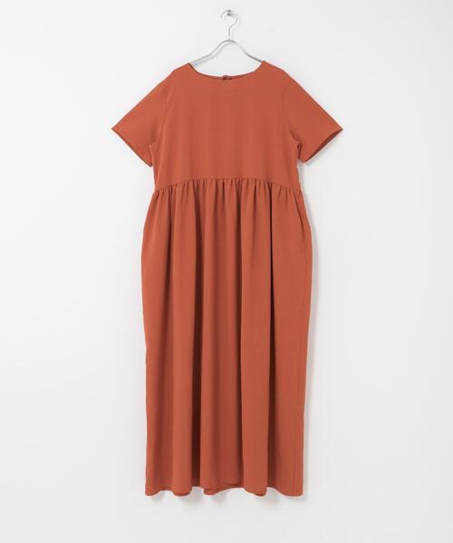 ITEMS URBANRESEARCH(アイテムズ アーバンリサーチ)の「『イージーケア/接触冷感/UVカット』SMOOTH LINEN TOUCH ワンピース(ワンピース・レディース・オレンジ/チャコールグレー/ベージュ・FREE)」の21枚目の写真