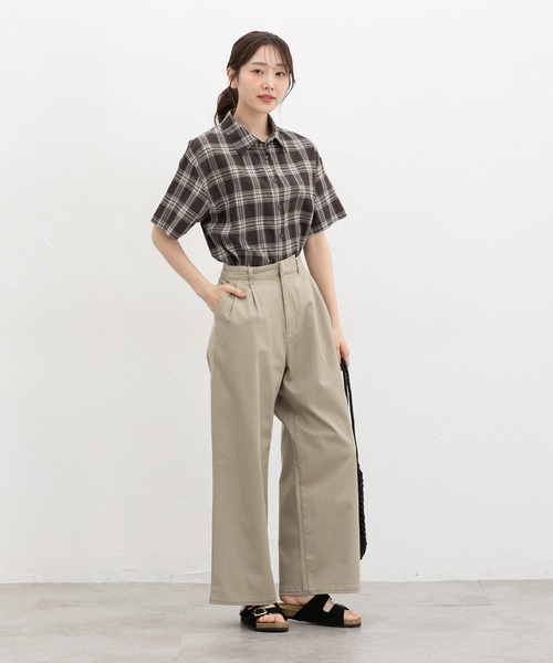 Honeys(ハニーズ)の「チェック柄ショートシャツ(シャツ/ブラウス・レディース・ブラウン系その他/ホワイト×ブルー/ネイビー系1/グレー×ホワイト・L/LL/M/S)」の9枚目の写真