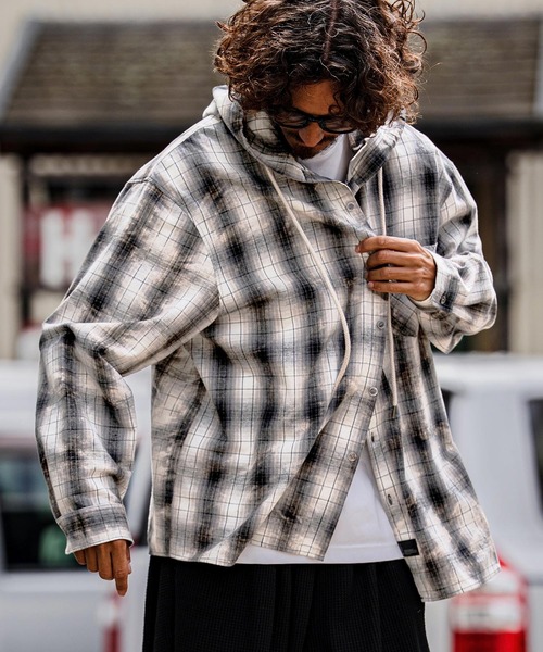 CAMBIO(カンビオ)の「ms6537-Bleached Hooded Check Long Sleeve Shirts フード付きチェックシャツ(PF-262-006)(シャツ/ブラウス・メンズ・サックスブルー/ブラック・L/M)」の9枚目の写真