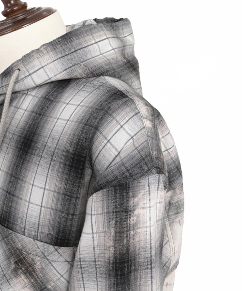 CAMBIO(カンビオ)の「ms6537-Bleached Hooded Check Long Sleeve Shirts フード付きチェックシャツ(PF-262-006)(シャツ/ブラウス・メンズ・サックスブルー/ブラック・L/M)」の18枚目の写真