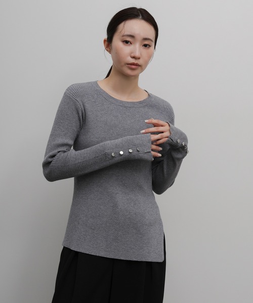 select MOCA Et(セレクトモカエト)の「【Et】Crew Neck Button Sleeve Knit(ニット/セーター・レディース・グレー/ブラック/ベージュ・FREE)」の7枚目の写真