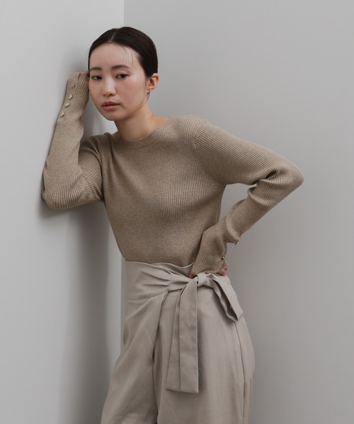 select MOCA Et(セレクトモカエト)の「【Et】Crew Neck Button Sleeve Knit(ニット/セーター・レディース・グレー/ブラック/ベージュ・FREE)」の17枚目の写真