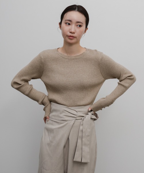 select MOCA Et(セレクトモカエト)の「【Et】Crew Neck Button Sleeve Knit(ニット/セーター・レディース・グレー/ブラック/ベージュ・FREE)」の20枚目の写真