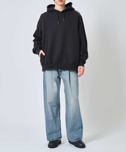 N.HOOLYWOOD（N.ハリウッド）の「POCKET HOODIE（パーカー・メンズ・ブラック/ブルー・40/38）」の3枚目の写真