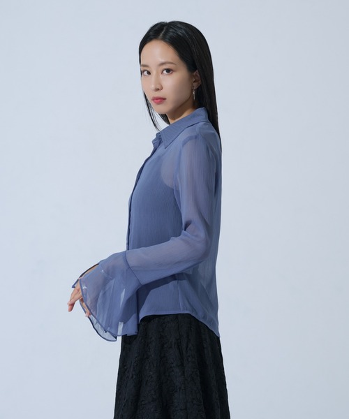 Ellno de Mavie(エルノデメヴィ)の「楊柳シアーフレアスリーブシャツ(シャツ/ブラウス・レディース・ブラック/ブルー・FREE)」の7枚目の写真
