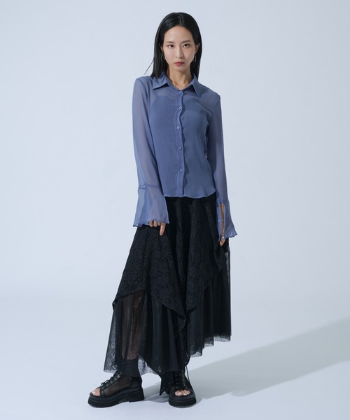 Ellno de Mavie(エルノデメヴィ)の「楊柳シアーフレアスリーブシャツ(シャツ/ブラウス・レディース・ブラック/ブルー・FREE)」の11枚目の写真