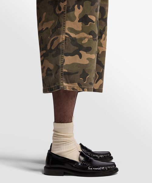 WISM(ウィズム)の「BARE KNUCKLES / ベアナックルズ Bedford Cord Shorts(その他パンツ・メンズ・カーキ/ブラック・34/32)」の12枚目の写真