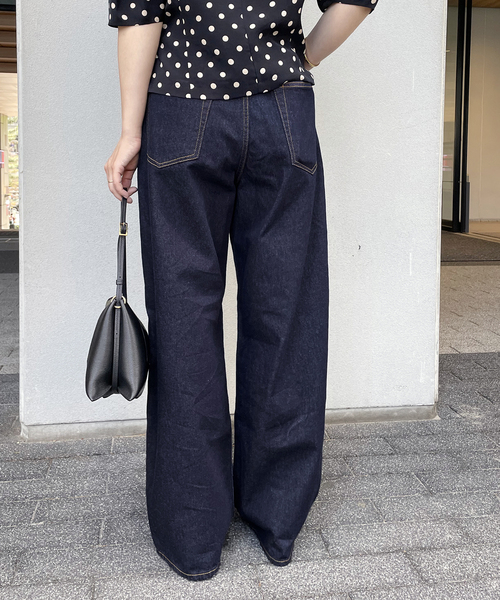 journal standard L'essage（ジャーナルスタンダードレサージュ）の「12OZ ダーツデニムパンツ（デニムパンツ・レディース・ブルー/ネイビー・38/36）」の14枚目の写真