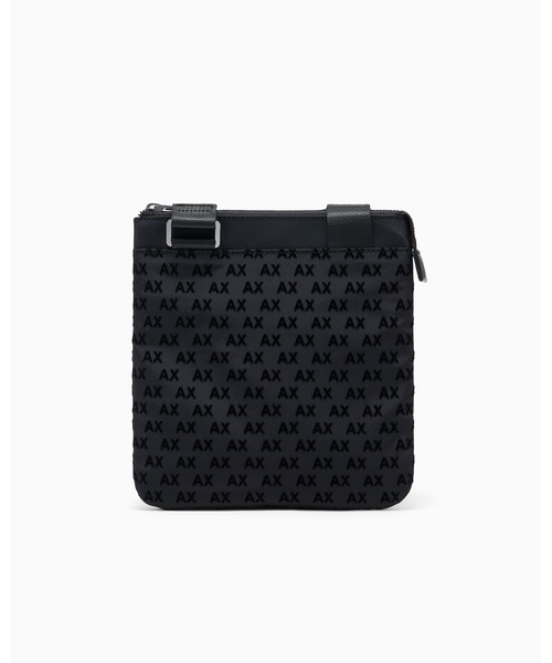 ARMANI EXCHANGE(アルマーニエクスチェンジ)の「【A|X アルマーニ エクスチェンジ】オールオーバーフロッキーロゴ フラットショルダーバッグ(ショルダーバッグ・メンズ・ブラック・FREE)」の3枚目の写真