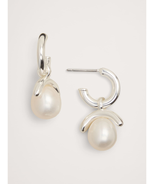 Banana Republic(バナナリパブリック)の「◆パール ドロップ ピアス(ピアス(両耳用)・レディース・シルバー/ゴールド・ONE SIZE)」の2枚目の写真