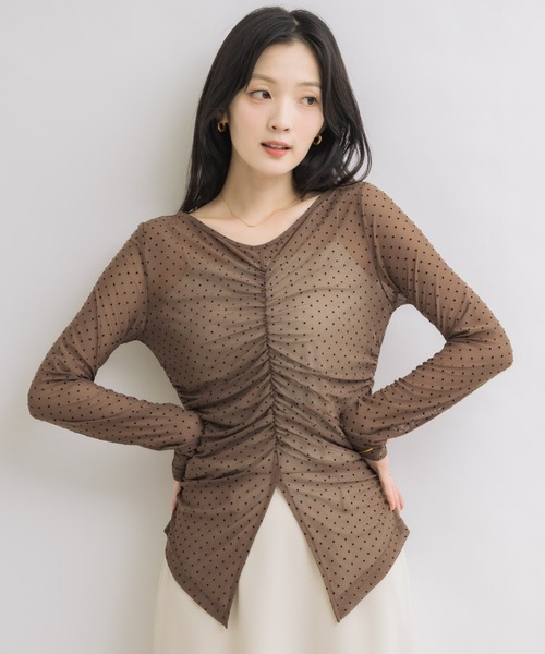 NEUNA（ヌナ）の「フロントギャザードットシアートップス（Tシャツ/カットソー・レディース・ブラウン/アイボリー・FREE）」の16枚目の写真