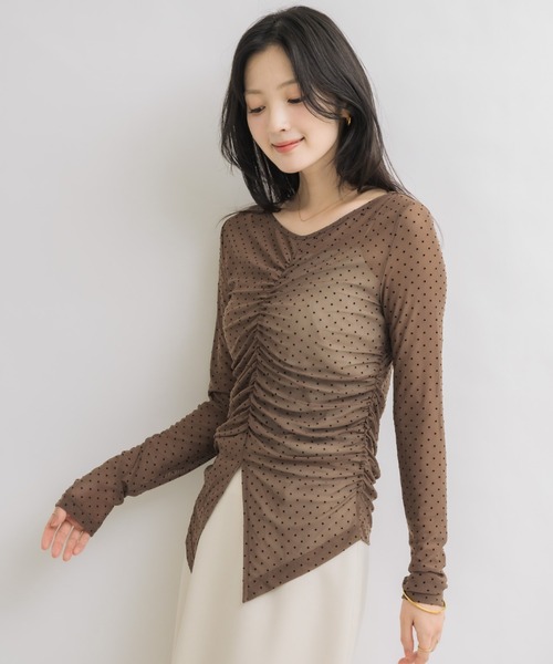 NEUNA（ヌナ）の「フロントギャザードットシアートップス（Tシャツ/カットソー・レディース・ブラウン/アイボリー・FREE）」の20枚目の写真