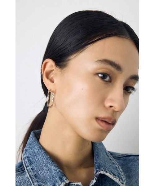 AZUL by moussy（アズールバイマウジー）の「ニュアンスフープピアス（ピアス（片耳用）・レディース・ゴールド/シルバー・FREE）」の3枚目の写真