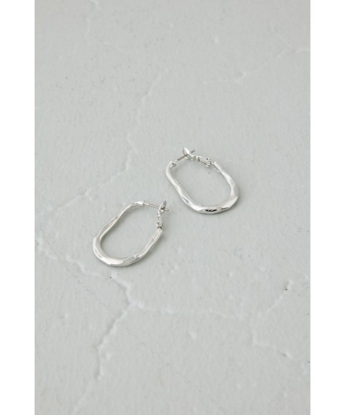 AZUL by moussy（アズールバイマウジー）の「ニュアンスフープピアス（ピアス（片耳用）・レディース・ゴールド/シルバー・FREE）」の5枚目の写真