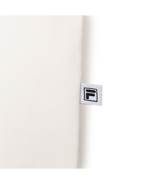 FILA(フィラ)の「ELEY KISHIMOTO×FILA POCKET TEE / イーリーキシモト×フィラ ポケットティーシャツ(Tシャツ/カットソー・レディース・ダークカーキ/オフホワイト・L/XL/S/M)」の5枚目の写真