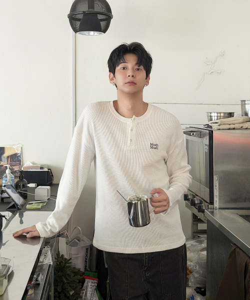 muahmuah（ムーアムーア）の「ワッフルピグメントヘンリーネック長袖Tシャツ[ホワイト]（Tシャツ/カットソー・レディース・その他・FREE）」の13枚目の写真