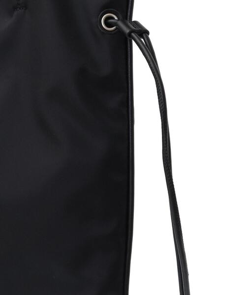 CONVERSE TOKYO(コンバーストウキョウ)の「NYLON GATHERED TOTE BAG(トートバッグ・レディース・ブラック/ブラウン/カーキ・FREE)」の8枚目の写真