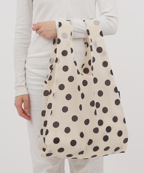 BAGGU(バグー)の「STANDARD BAGGU 648.ブラックドット(エコバッグ/サブバッグ・レディース・ホワイト・FREE)」の3枚目の写真