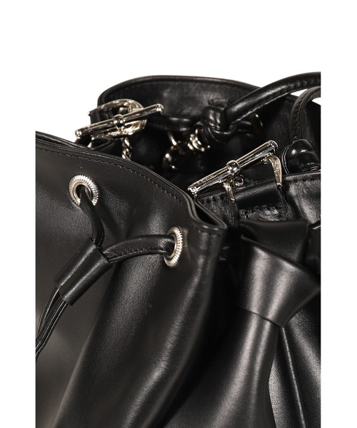 TOGA(トーガ)の「DRAWSTRING BAG(ハンドバッグ・メンズ・ブラック・OS)」の5枚目の写真