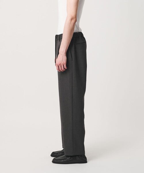 BEAUTY&YOUTH UNITED ARROWS(ビューティーアンドユースユナイテッドアローズ)の「DUAL PACK 3.0 1プリーツ イージー パンツ NO.8 ヨコストレッチ UVカット ウォッシャブル セットアップ対応(その他パンツ・メンズ・ダークグレー/ブラック・XL/M/S/L)」の17枚目の写真