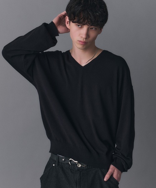 Confirm(コンファーム)の「V-neck High Gauge Knit / Vネックハイゲージニット メンズ レディース ユニセックス(ニット/セーター・メンズ・スカイブルー/グリーン/ブラック・L/M/S)」の2枚目の写真