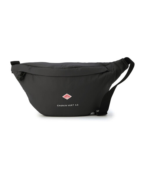 DANTON（ダントン）の「CHEMIN VERT 4.2 - Polyester Taffeta Sling Bag（ボディバッグ/ウエストポーチ・レディース・アイボリー/ブラック/グレー/ライトグリーン/マスタード・-）」の2枚目の写真