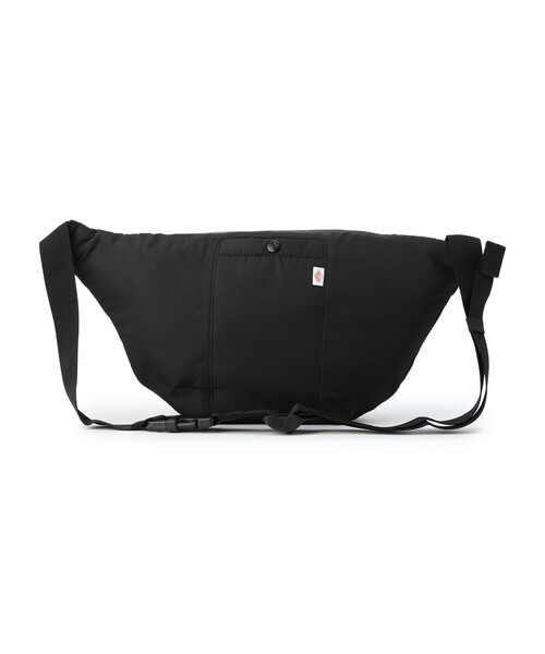 DANTON（ダントン）の「CHEMIN VERT 4.2 - Polyester Taffeta Sling Bag（ボディバッグ/ウエストポーチ・レディース・アイボリー/ブラック/グレー/ライトグリーン/マスタード・-）」の11枚目の写真