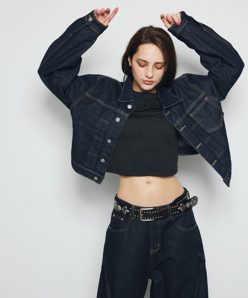 DAZE(デイズ)の「クロップド デニムジャケット(デニムジャケット・メンズ・インディゴブルー・SMALL/LARGE/MEDIUM)」の2枚目の写真