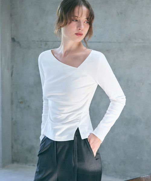 DRAWFIT WOMEN（ドローフィットウーマン）の「カーブ シャーリングタック ロングスリーブTシャツ [チャコール]（Tシャツ/カットソー・レディース・その他・SMALL/MEDIUM）」の11枚目の写真