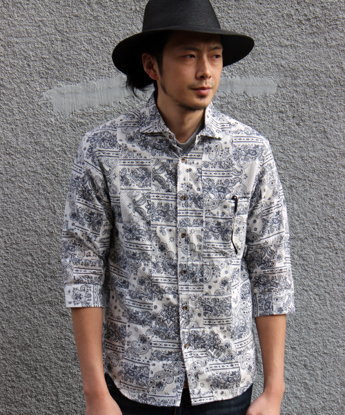 MIND BLOW(マインドブロウ)の「【国内生地】ペイズリーシャツ(七分、ホリゾンタルカラー)(シャツ/ブラウス・メンズ・レッド系その他/ブルー系その他・SMALL/LARGE/MEDIUM)」の4枚目の写真