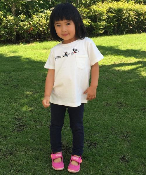 coen（コーエン）の「【coen キッズ】コーエン限定Disney(ディズニー)ポケットTシャツ(MICKEY&MINIIE)（100～150cm)（Tシャツ/カットソー・キッズ・ダークグレー/オフホワイト・130/110/140/150/100/120）」の6枚目の写真