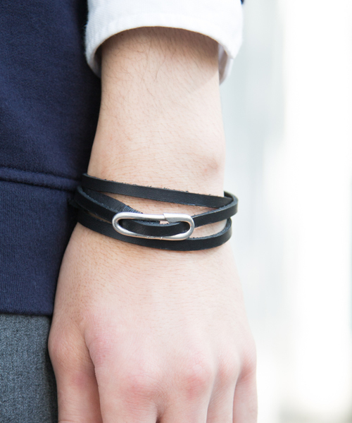 JAM HOME MADE（ジャムホームメイド）の「【JAM HOME MADE】<STUDIOUS限定>多重巻きレザーブレスレット（ブレスレット・メンズ・ブラック/ブラウン/ネイビー・FREE）」の9枚目の写真