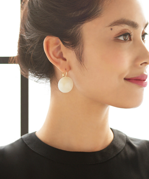 CLAFty by STYLE DELI(クラフティバイスタイルデリ)の「STONES pierce 008 (ピアス(両耳用)・レディース・ホワイト・FREE)」の2枚目の写真