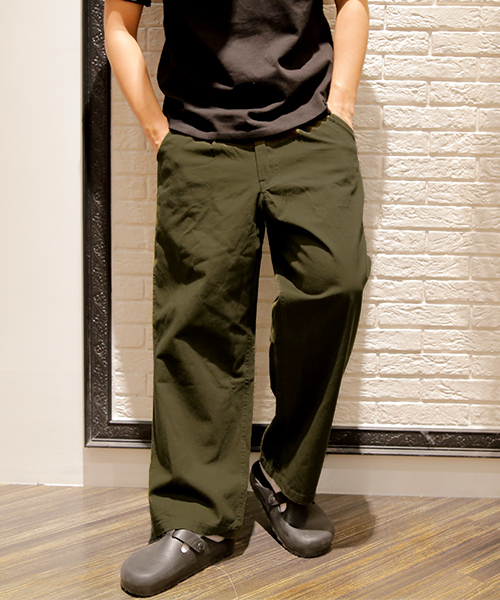 coca（coca）（コカ）の「フロントタックワイドチノパンツ（チノパンツ・メンズ・ベージュ/ブラック/カーキ・M/L）」の14枚目の写真