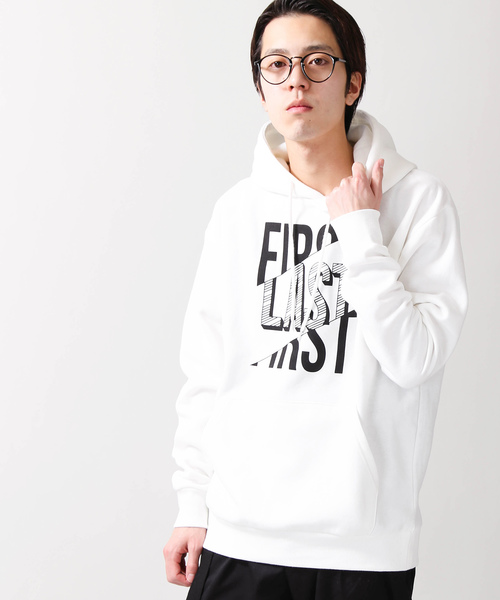 WEGO(ウィゴー)の「WEGO/アートグラフィックプリントパーカー(パーカー・メンズ・ホワイト系その他/ホワイト・LARGE/MEDIUM/SMALL)」の1枚目の写真