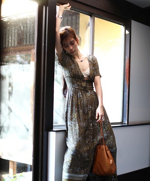 TODAYFUL（トゥデイフル）の「ニュアンスストーンチョーカー（チョーカー・レディース・シルバー/ゴールド・FREE）」の3枚目の写真