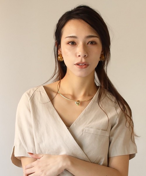 TODAYFUL（トゥデイフル）の「ニュアンスストーンチョーカー（チョーカー・レディース・シルバー/ゴールド・FREE）」の5枚目の写真