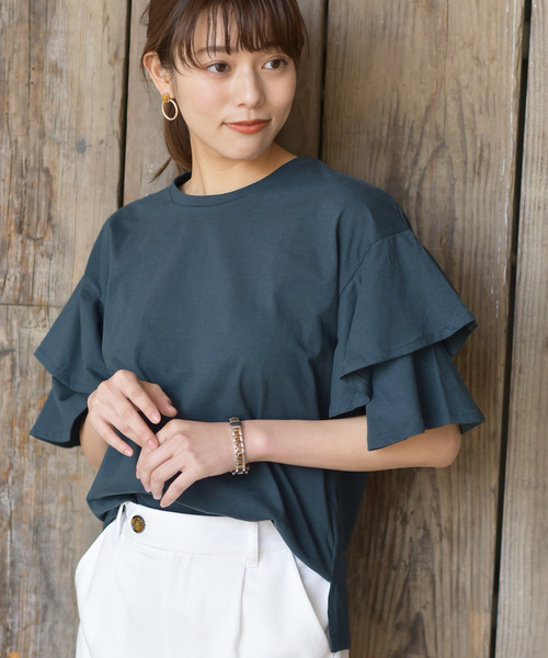 rps（アールピーエス）の「袖２段フリルカットプルオーバー（Tシャツ/カットソー・レディース・ブラック/ネイビー/オフホワイト/イエロー/杢グレー/ピンクベージュ/ダークグリーン・M）」の4枚目の写真