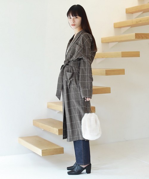 TODAYFUL（トゥデイフル）の「フェイクミンクファーパーズ（ハンドバッグ・レディース・ブラウン/キナリ・FREE）」の4枚目の写真