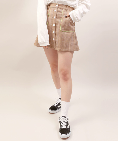 DING（ディング）の「DING/【セットアップ対応商品】チェック柄パイピングミニスカート（スカート・レディース・ブラウン系その他2/グレー系その他2・FREE）」の7枚目の写真