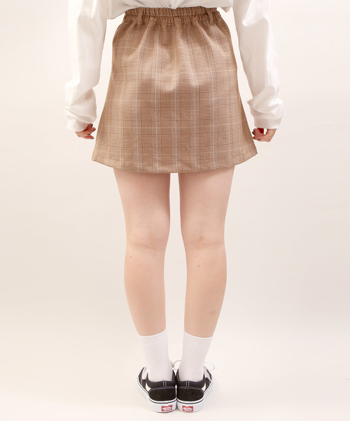 DING（ディング）の「DING/【セットアップ対応商品】チェック柄パイピングミニスカート（スカート・レディース・ブラウン系その他2/グレー系その他2・FREE）」の10枚目の写真