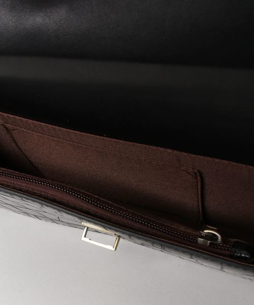 archives（アルシーヴ）の「クロコ型押しマメ差しショルダー（ショルダーバッグ・レディース・ブラック/ダークブラウン・MEDIUM）」の5枚目の写真