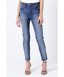 PINKY&DIANNE�i�s���L�[�A���h�_�C�A���j�́u�X�����t�B�b�g�E�H�b�V���h�f�j���p���c�i�f�j���p���c�j�v