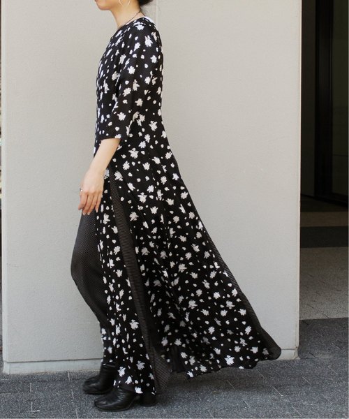 CITYSHOP(シティーショップ)の「小花キリカエワンピース◆(ワンピース・レディース・ブラック・38/36)」の14枚目の写真