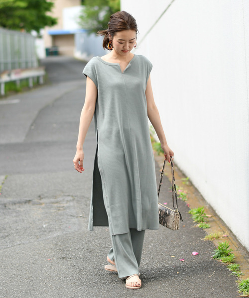 DouDou（ドゥドゥ）の「カットリブパンツ（その他パンツ・レディース・オフホワイト/グレイッシュベージュ/グリーン/ブラック/キャメル/ピンク・FREE）」の18枚目の写真