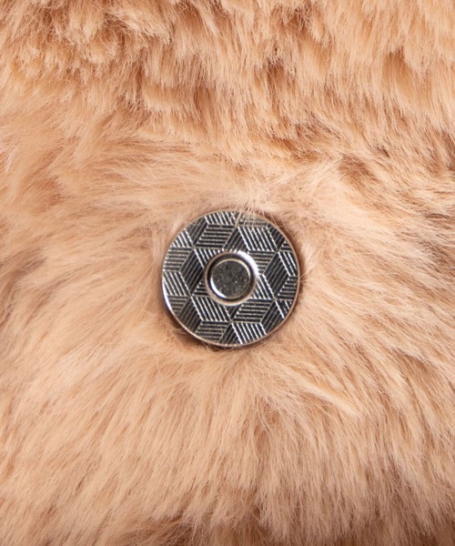 WEGO(ウィゴー)の「WEGO/ファー巾着ショルダーバッグ(ショルダーバッグ・レディース・ベージュ/その他1・FREE)」の6枚目の写真