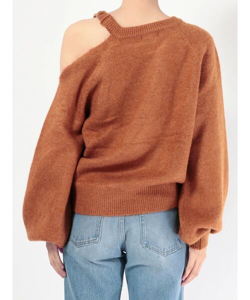 EMODA（エモダ）の「オープンショルダールーズニット（ニット/セーター・レディース・ブラック/グレー/オレンジ・FREE）」の13枚目の写真