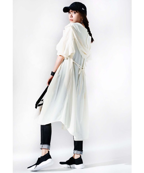 GeeRA(ジーラ)の「ゆるロングパーカーシャツ(シャツ/ブラウス・レディース・ブラック/ホワイト/ピンクベージュ・LARGE/MEDIUM/X-LARGE/SMALL/XX-LARGE)」の15枚目の写真